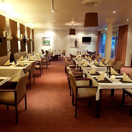 Js Hotel Эпен Экстерьер фото