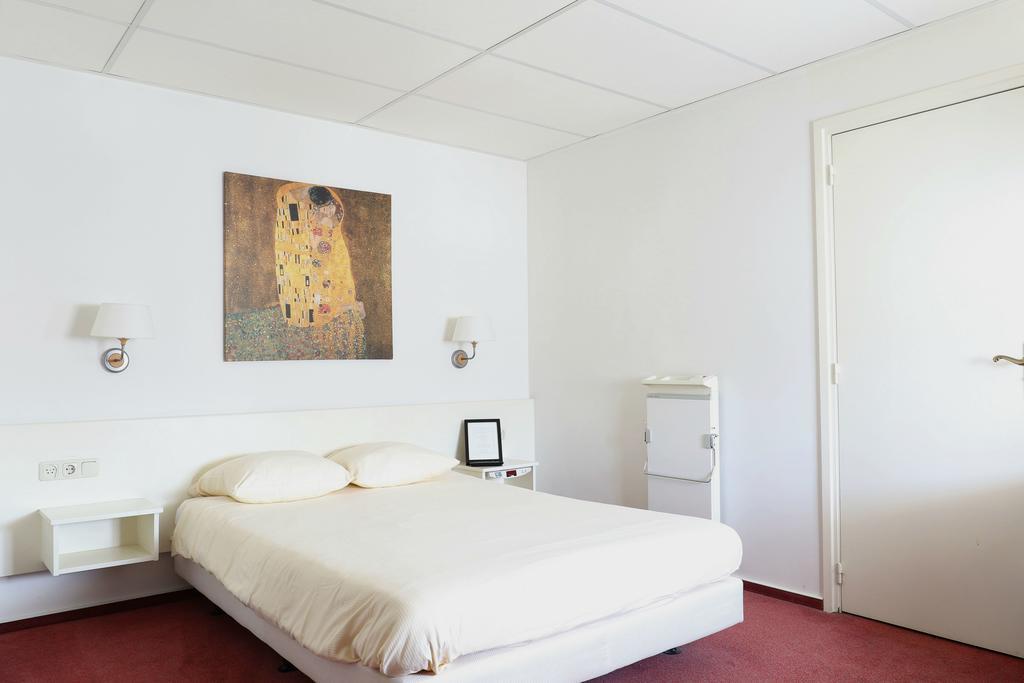 Js Hotel Эпен Экстерьер фото