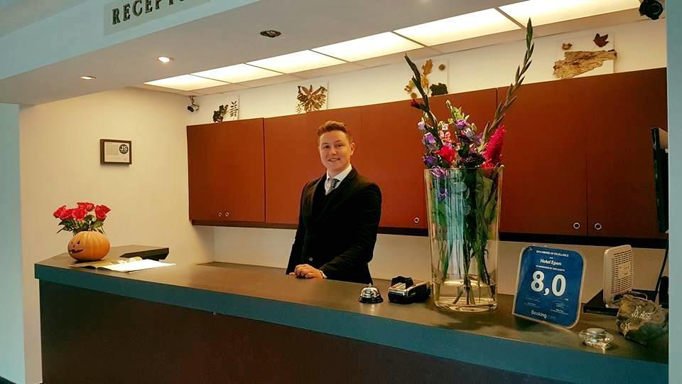 Js Hotel Эпен Экстерьер фото