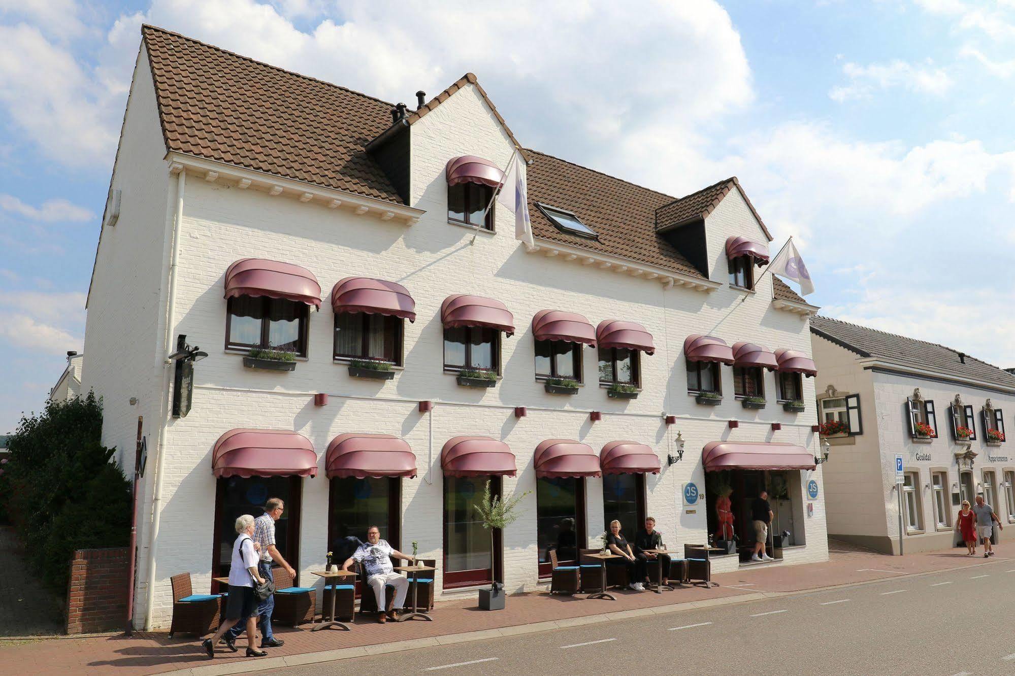 Js Hotel Эпен Экстерьер фото